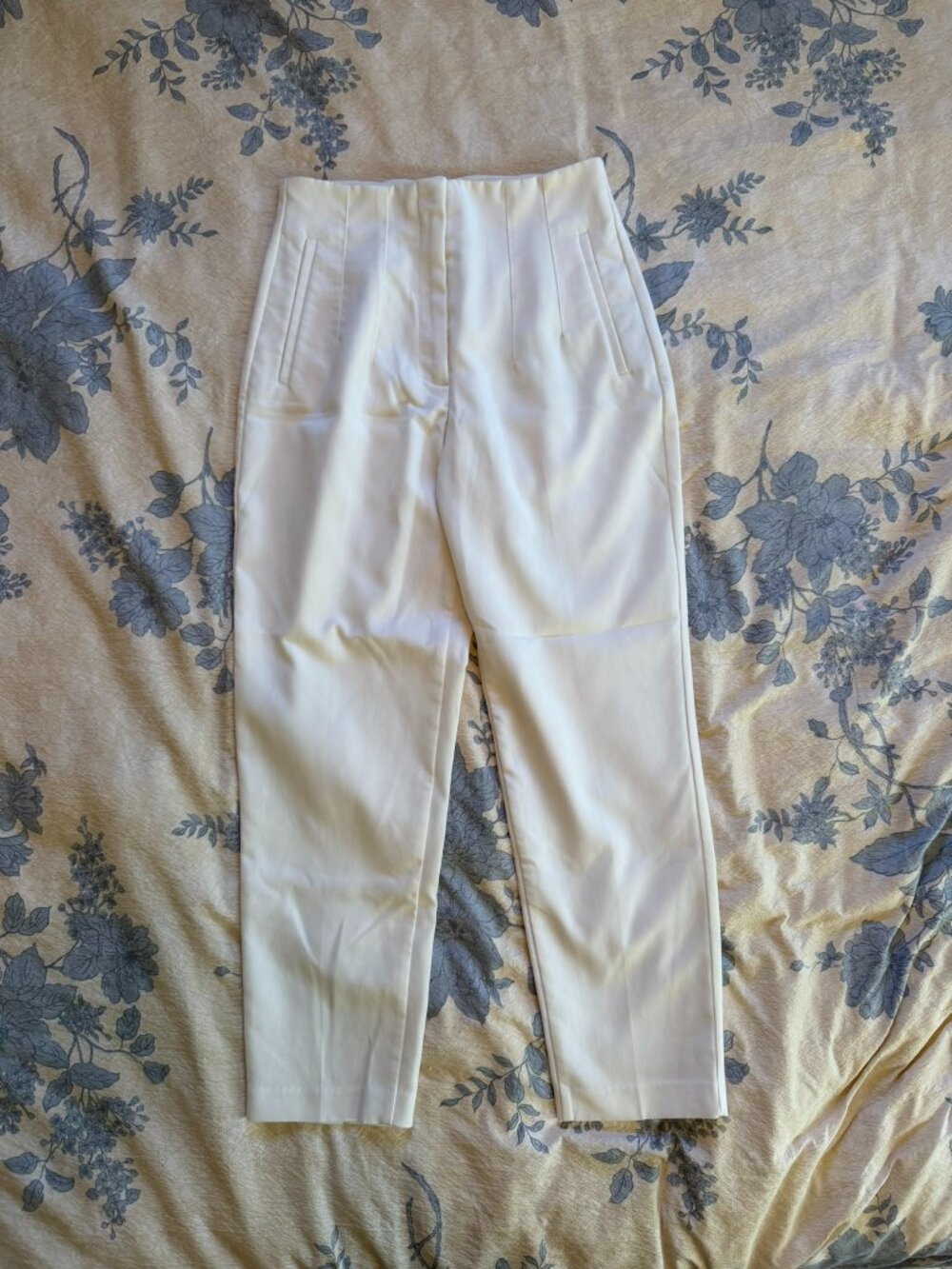 Zara High Waisted Pants | Medium | White - Picture 2 of 6